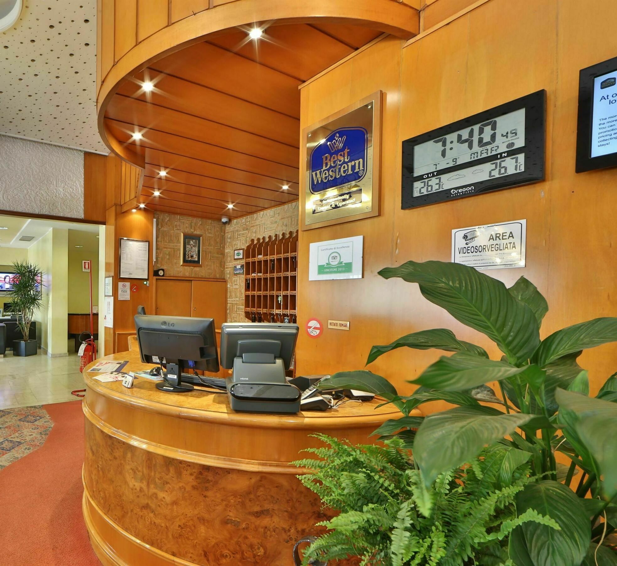 Western Cristallo Hotel 3*