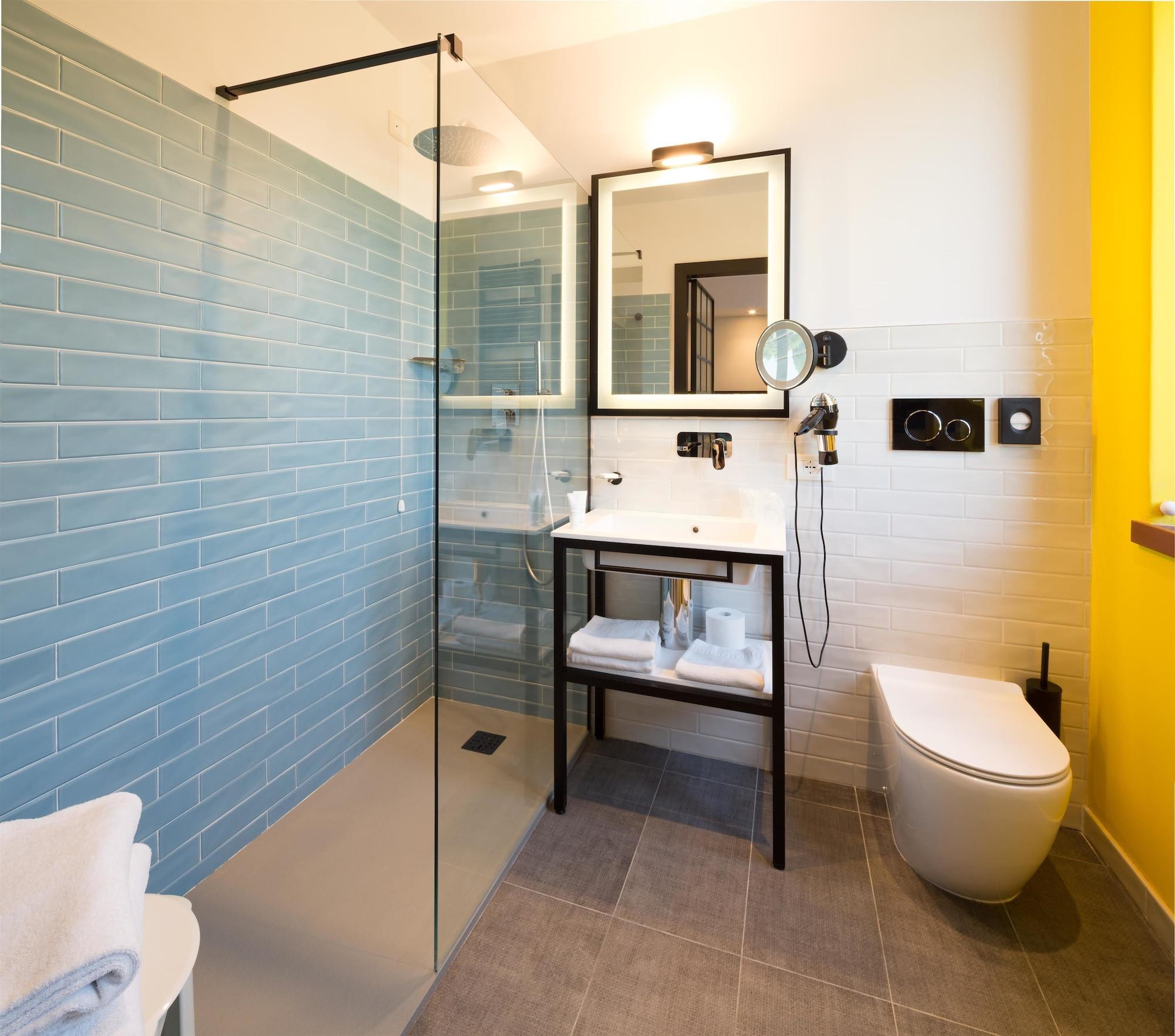 Western Cristallo Hotel 3*